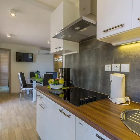 Vegros Mobile Homes Holiday park Tisno
