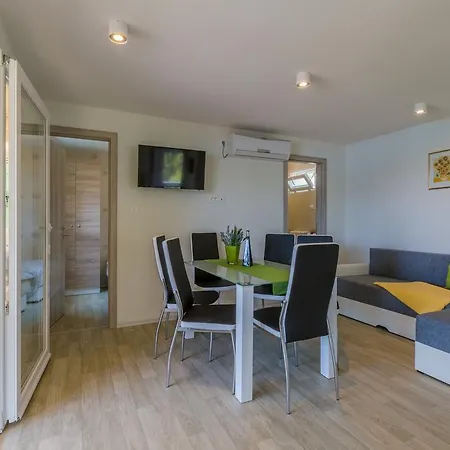 Vegros Mobile Homes Tisno