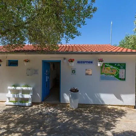 Vegros Mobile Homes Tisno