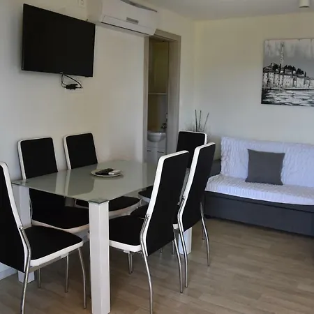 Vegros Mobile Homes 홀리데이파크 티스노