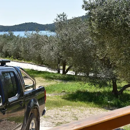 Holiday park Vegros Mobile Homes Tisno